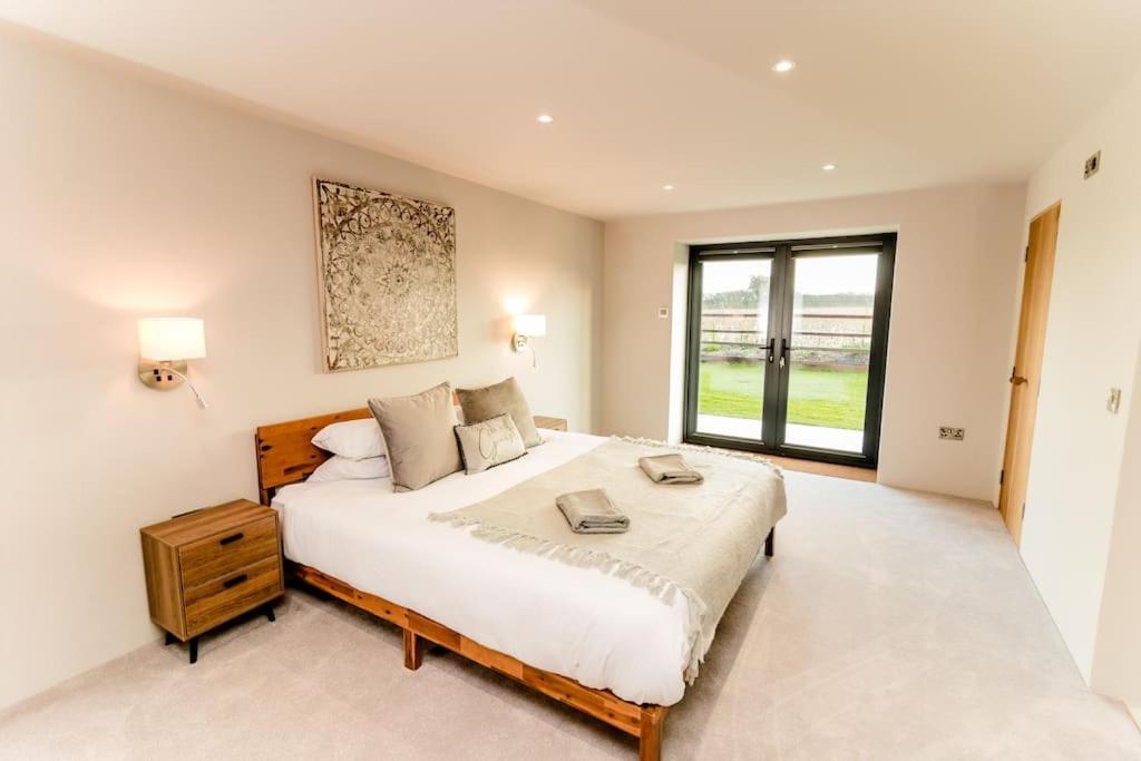 Beautiful Barn Conversion Close To The Broads Dilham エクステリア 写真